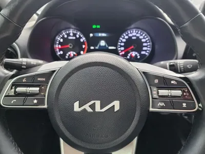 Kia K3 2022, 58066 км, за 8890.8 USD - фото 11