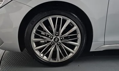 Hyundai Grandeur 2019, 37795 км, за 11063.35 USD