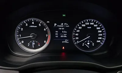 Hyundai Grandeur 2019, 37795 км, за 11063.35 USD - фото 8