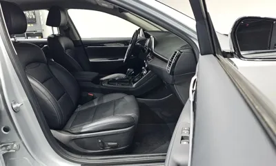 Hyundai Grandeur 2019, 37795 км, за 11063.35 USD - фото 10