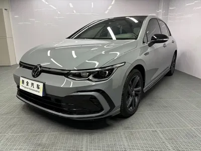 Volkswagen Golf · 2022 год