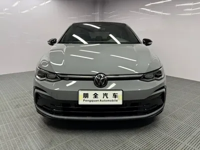 Volkswagen Golf 2022, 21000 км, за 22071.91 USD