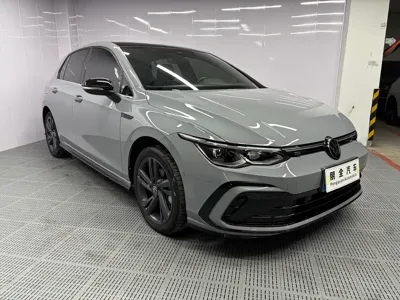 Volkswagen Golf 2022, 21000 км, за 22071.91 USD