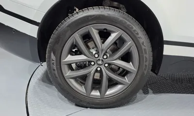 Land Rover Range Rover Velar 2026, 23 км, за 57205.99 USD