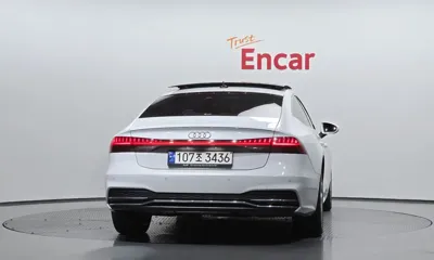 Audi A7 2023, 52078 км, за 37678.5 USD