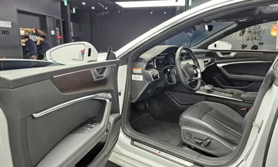Audi A7 2023, 52078 км, за 37416.31 USD - фото 11