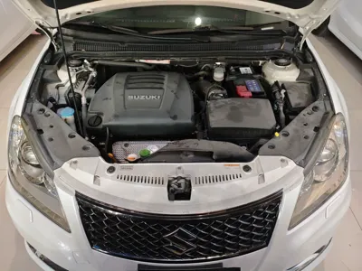 Suzuki Kizashi 2011, 145600 км, за 6324 USD - фото 9