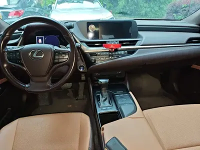 Lexus ES 2019, 110200 км, за 25073.09 USD - фото 13