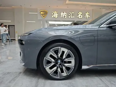 BMW i7 2023, 49000 км, за 62653.29 USD - фото 6