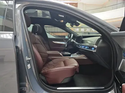 BMW i7 2023, 49000 км, за 62653.29 USD - фото 11