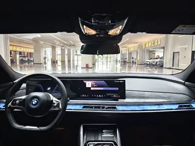 BMW i7 2023, 49000 км, за 62653.29 USD - фото 14