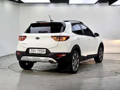 Kia Stonic 2018, 89755 км, за 7483.26 USD