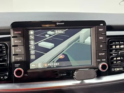 Kia Stonic 2018, 89755 км, за 7483.26 USD - фото 12