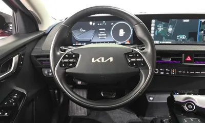 Kia EV6 2022, 46436 км, за 20145.61 USD - фото 13
