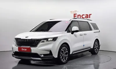 Kia Canival · 2021 год