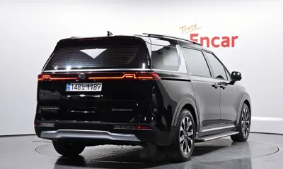 Kia Canival 2021, 76969 км, за 17509.08 USD