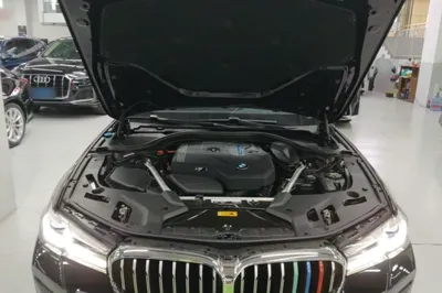 BMW 5 Series New Energy 2022, 63300 км, за 33633 USD - фото 24