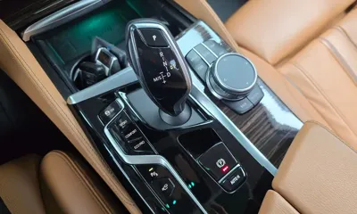 BMW 5-Series 2021, 67737 км, за 21467.62 USD - фото 9