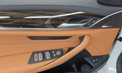 BMW 5-Series 2021, 67737 км, за 21467.62 USD - фото 30