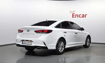Hyundai Sonata 2018, 99072 км, за 7155.05 USD