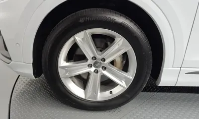 Audi Q8 2021, 149445 км, за 31528.3 USD