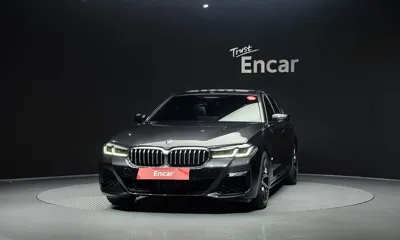 BMW 5-Series 2022, 52944 км, за 30543.87 USD
