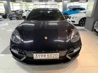 Porsche Panamera · 2019 год