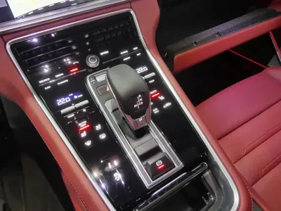 Porsche Panamera 2019, 18000 км, за 95244.31 USD - фото 7