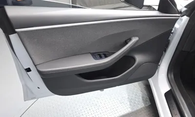Tesla Model 3 2024, 77059 км, за 25677.69 USD - фото 24