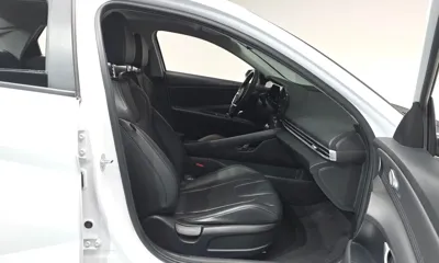 Hyundai Avante 2024, 61199 км, за 11661.24 USD - фото 26
