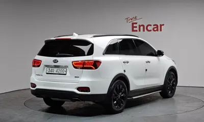 Kia Sorento 2018, 89894 км, за 9184.01 USD