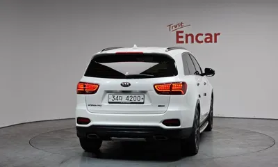 Kia Sorento 2018, 89894 км, за 9184.01 USD