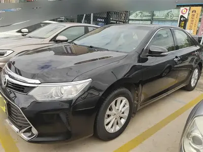 Toyota Camry · 2016 год