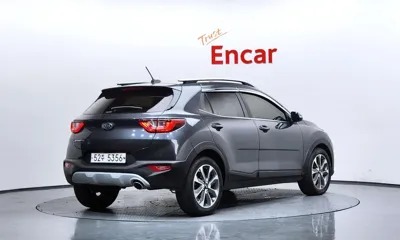 Kia Stonic 2018, 124066 км, за 5645.27 USD