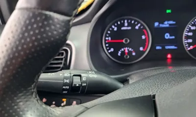 Kia Stonic 2018, 124066 км, за 5645.27 USD - фото 32