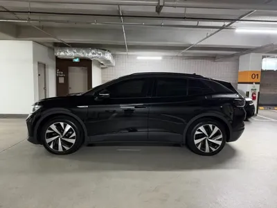 Volkswagen ID.4 2023, 30200 км, за 22144.38 USD