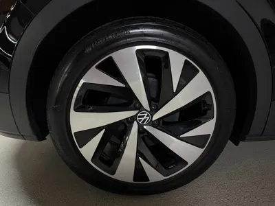 Volkswagen ID.4 2023, 30200 км, за 22144.38 USD - фото 8