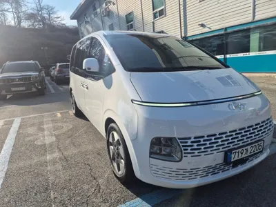 Hyundai Staria 2022, 21998 км, за 20349.22 USD