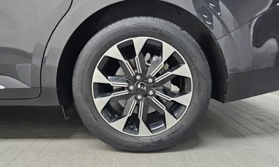 Kia Canival 2021, 59455 км, за 18640.94 USD