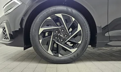 Kia K5 2024, 13669 км, за 18960.74 USD