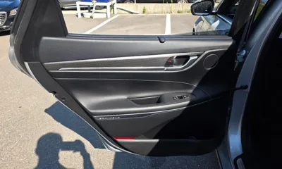 Hyundai Grandeur 2019, 41107 км, за 12703.59 USD - фото 25