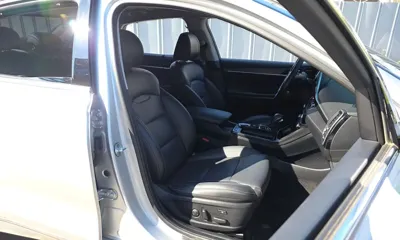 Hyundai Grandeur 2019, 41107 км, за 12703.59 USD - фото 26