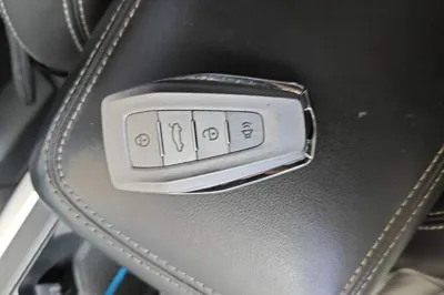 Geely Auto Vision X6 2020, 91500 км, за 7536 USD - фото 23