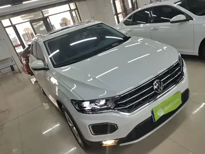 Volkswagen T-Roc 2022, 17800 км, за 16423.33 USD
