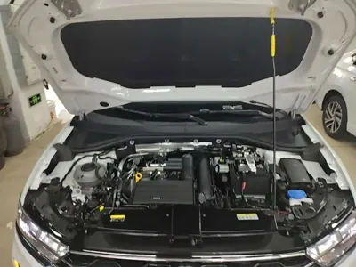 Volkswagen T-Roc 2022, 17800 км, за 16423.33 USD - фото 20