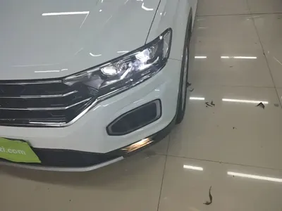 Volkswagen T-Roc 2022, 17800 км, за 16423.33 USD - фото 24