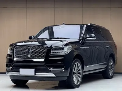 Lincoln Navigator · 2018 год