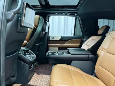 Lincoln Navigator 2018, 200000 км, за 39487.8 USD - фото 7