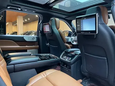 Lincoln Navigator 2018, 200000 км, за 39487.8 USD - фото 8