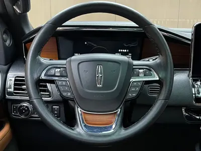 Lincoln Navigator 2018, 200000 км, за 39487.8 USD - фото 10